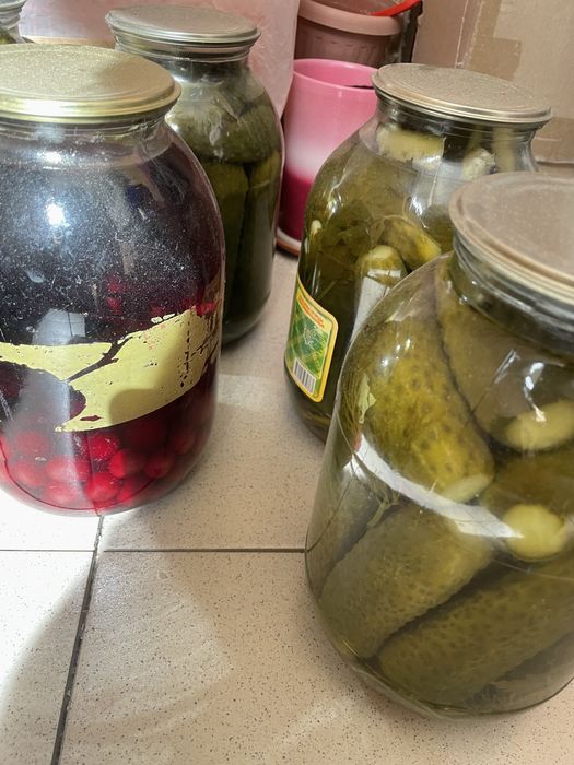 Продам соления огурцы и помидоры