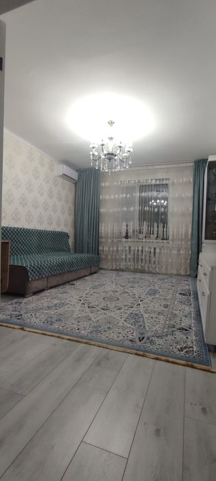 Продам б у шторы и тюль