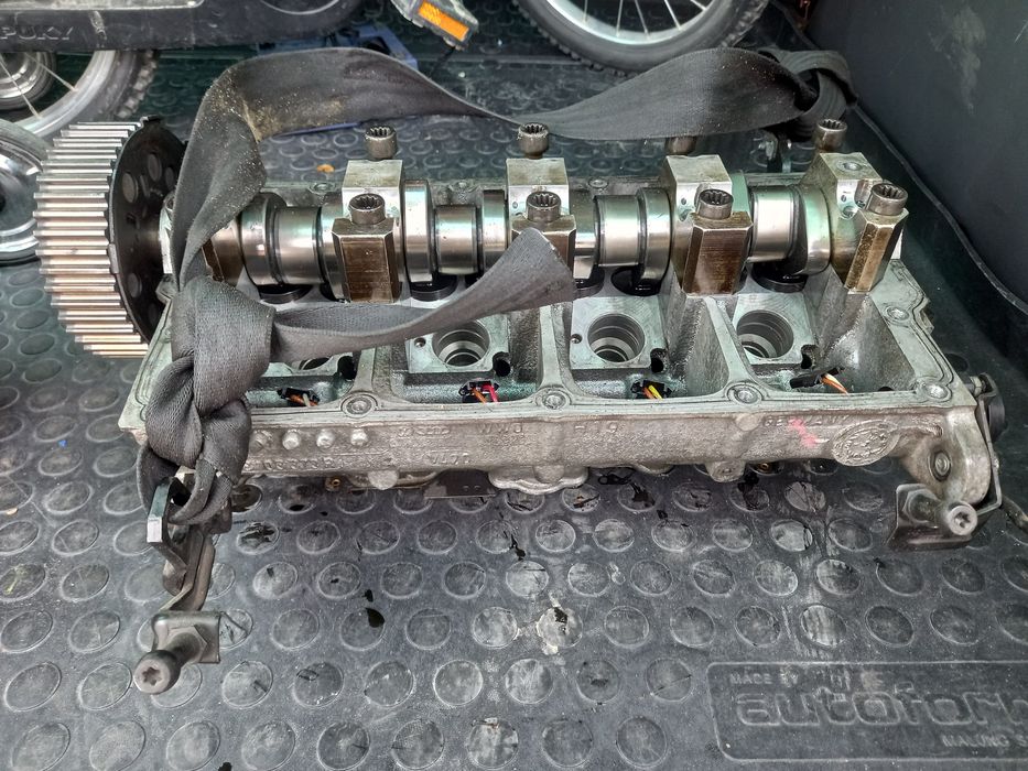 Глава  и капак за vw sharan tdi ,2.0, 140 к.с