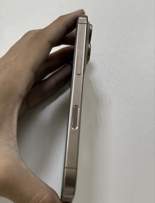 Iphone 16 pro 128 gb 90% золотистый
