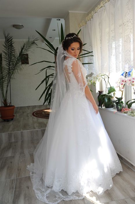 Rochie mireasa alba