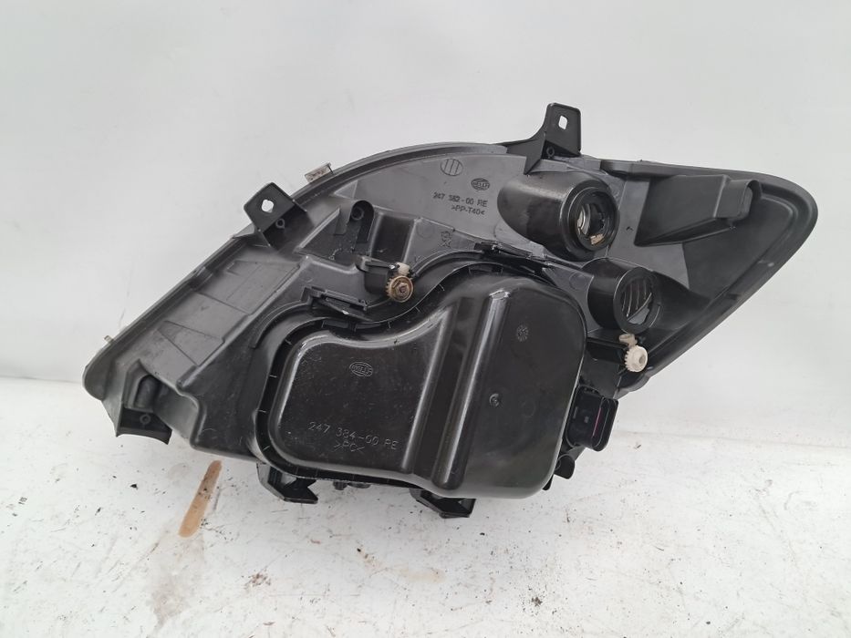 Фар Mercedes Sprinter