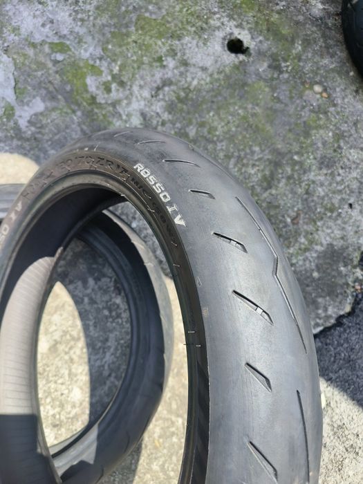 Pirelli Rosso 4.