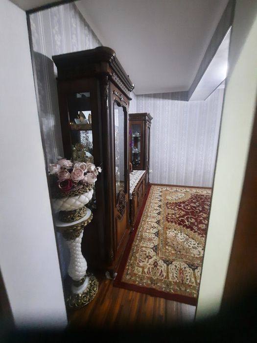 Tayyor domdan 3xonali kivartira sotiladi hamma jixozlari bilan