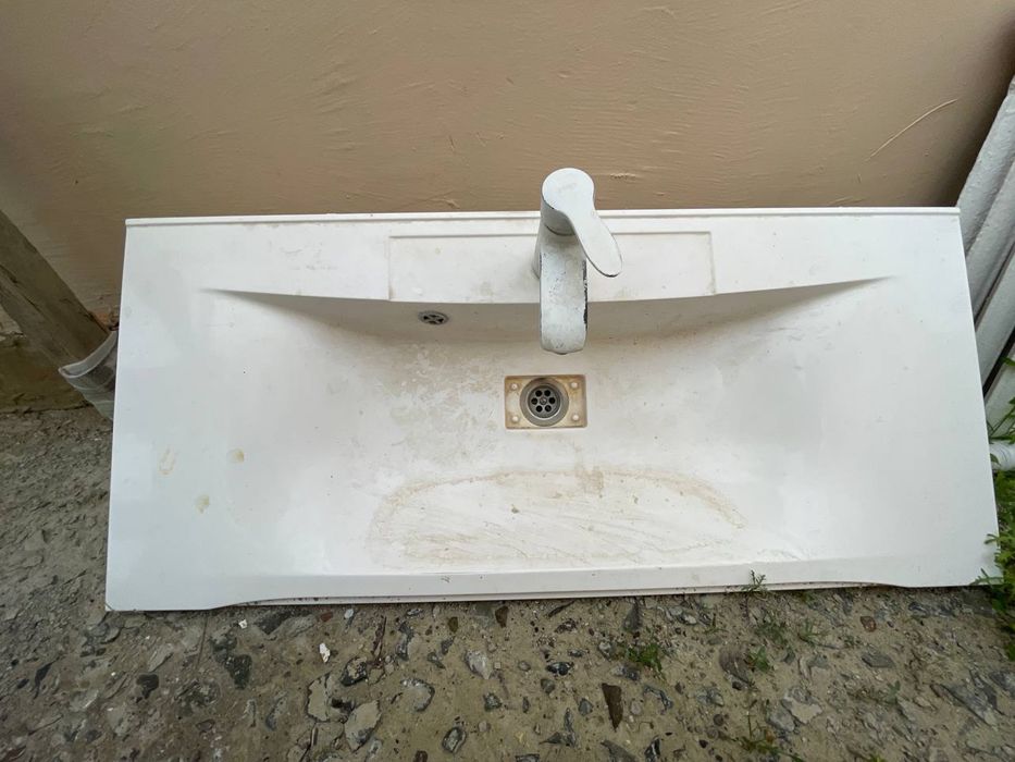 Ванна и раквина.