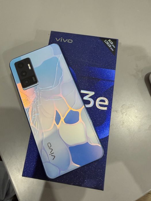 Vivo v23e.