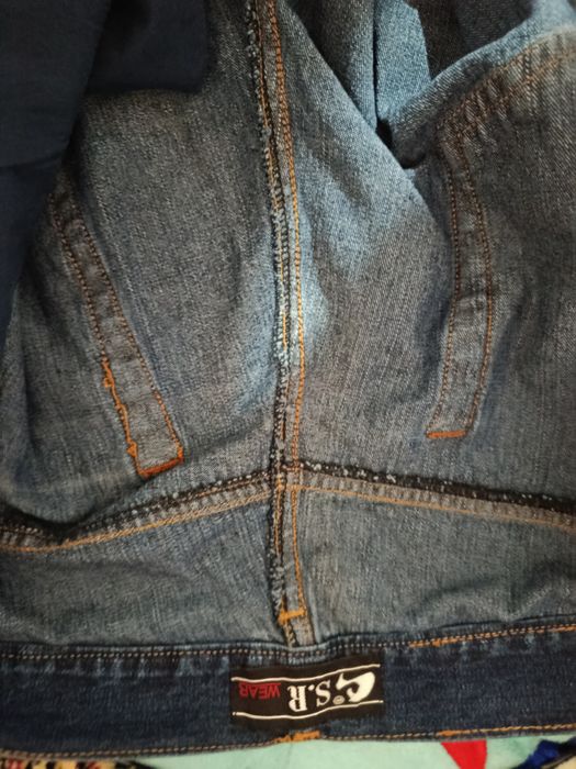 Продается джинсы.