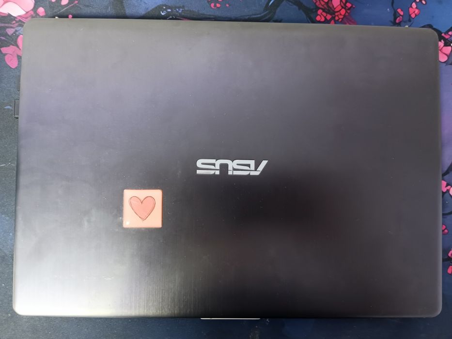 Продам ASUS Vivobook