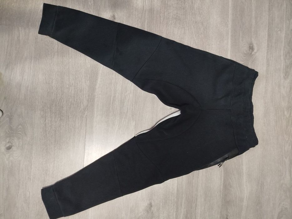 Nike tech fleece pants