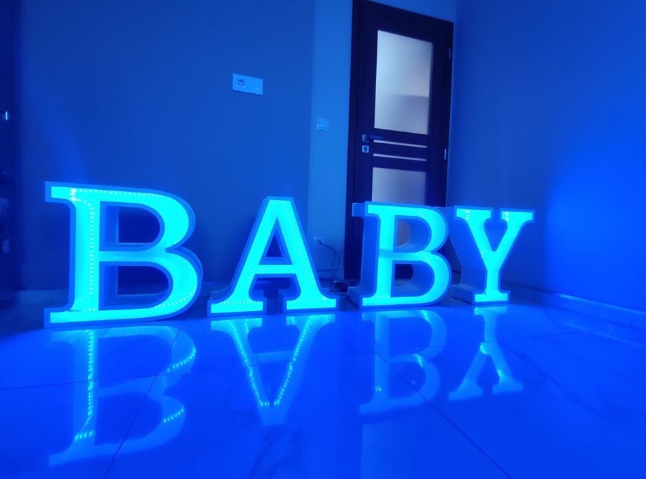 Цифри c осветление и светещи надписи под наем