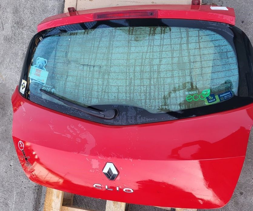 Haion cu luneta Renault Clio 3 (2005-2008)