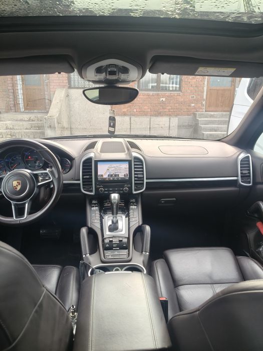 Porsche Cayenne 2017 , Unic Proprietar la, Revizii la Reprezentanța