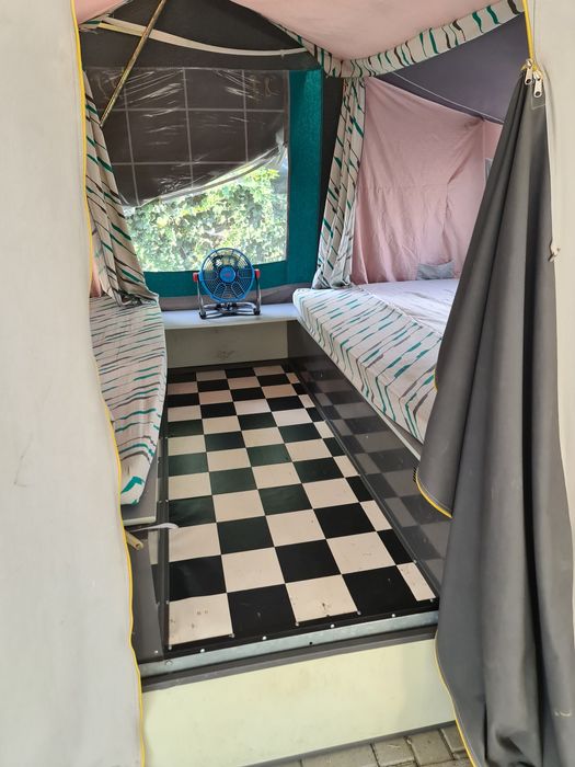 Vand remorca cu cort Jamet