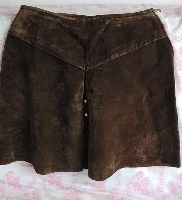 Fustă catifea piele căprioară -intreprinderea confecții Călărași