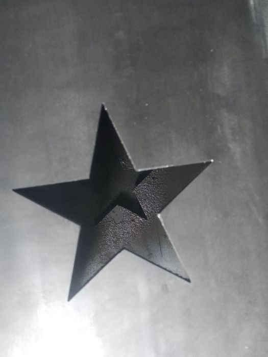 Оптоволокно лазер станок ердамида металл листларни кесиш хизмати