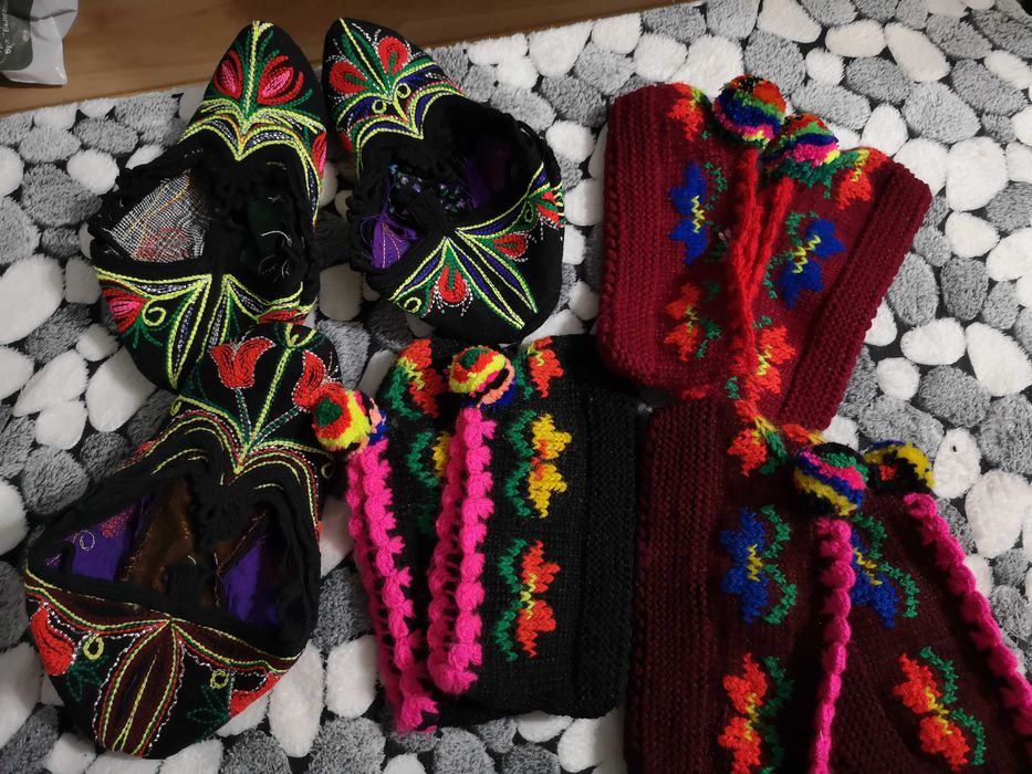 Ръчно шити терлици