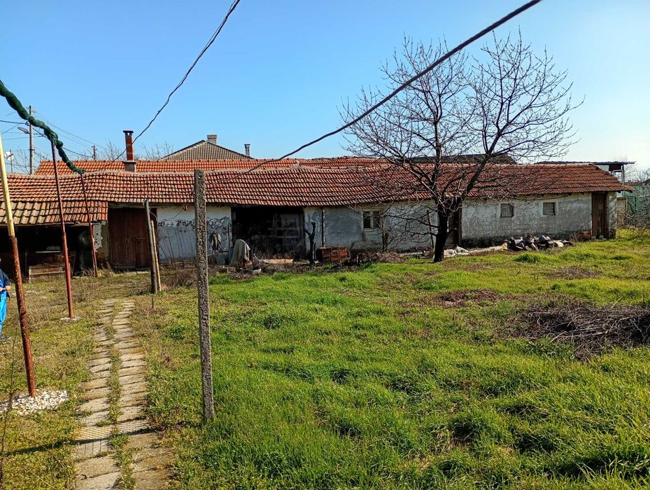 Къща в село Боянци на 4 км от Асеновград