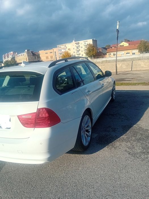 Vând Bmw 320 E91