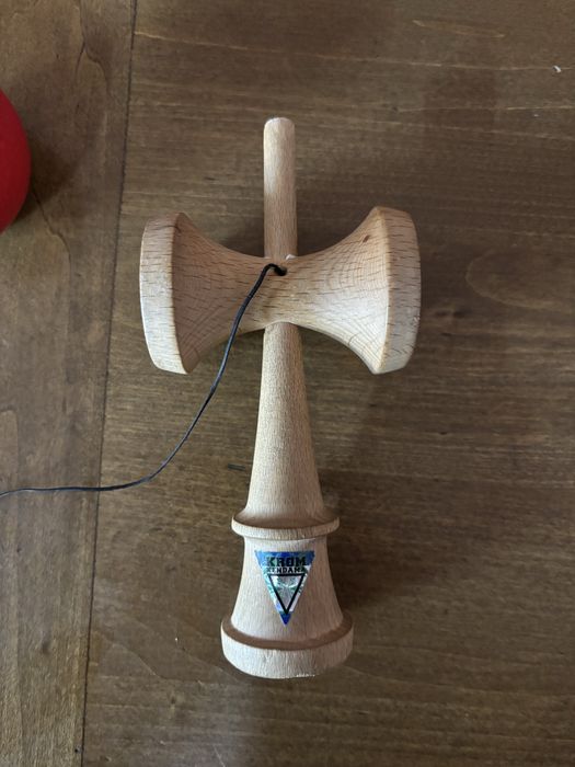 Kendama KROM  POP