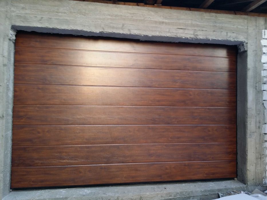 usi garaj sectionale automate cu MONTAJ inclus in targoviste