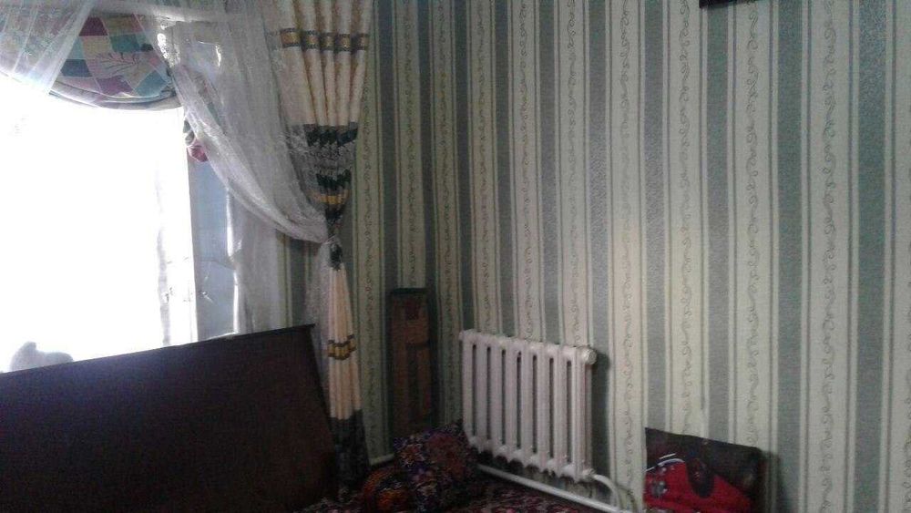 Срочно 3 хонали квартира сотилади. Навои, Кармана, 5-мактаб