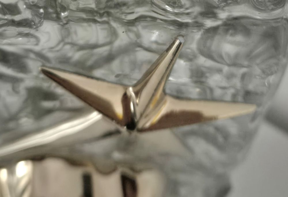 Statueta sticla Mihai Eminescu obiect de colectie