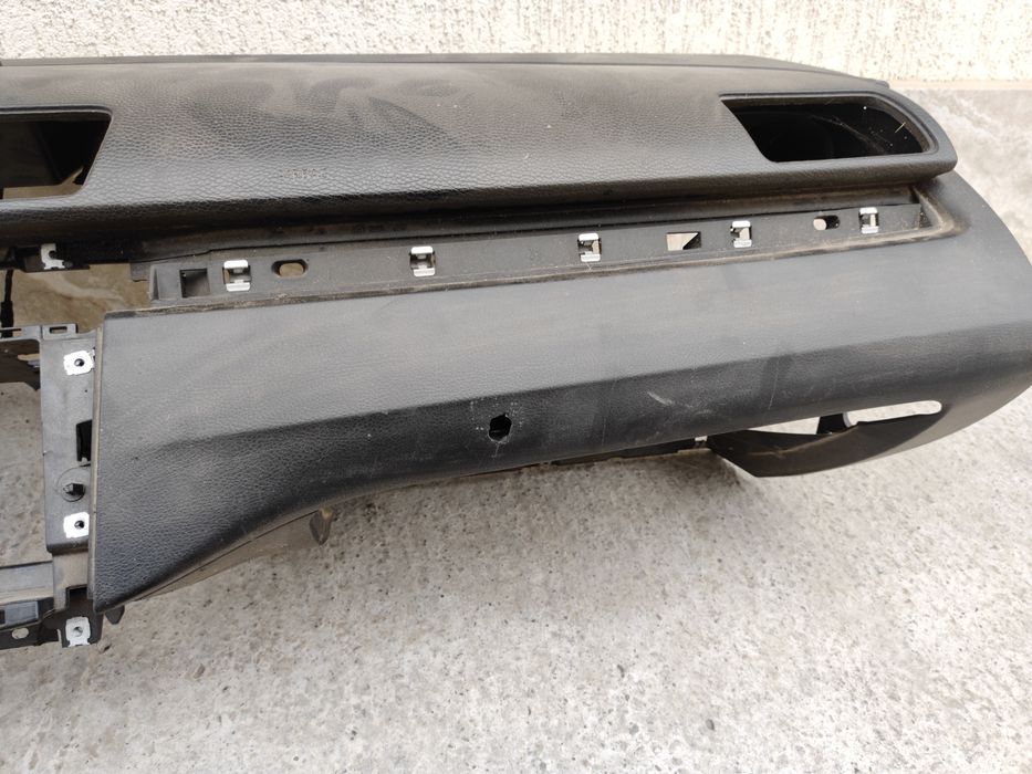Plansa bord Volkswagen Passat B6 2006-2010 3C0