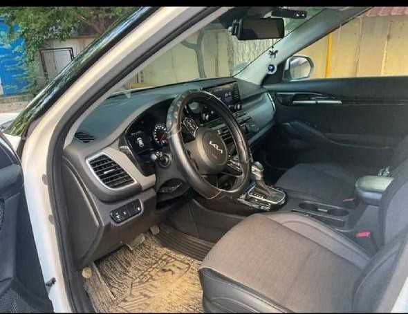 KIA Seltos \ Prestige