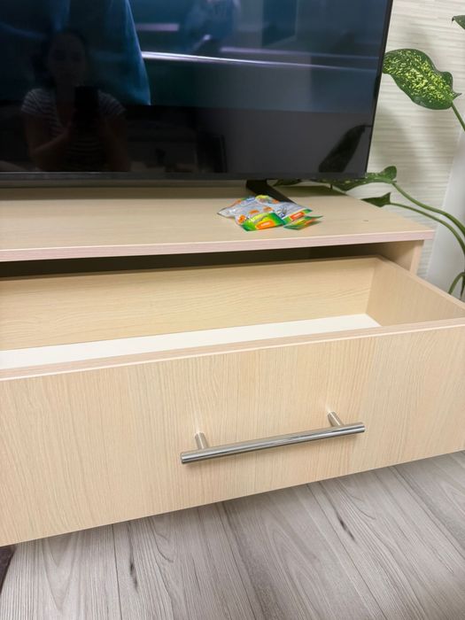 mobila living cu polite