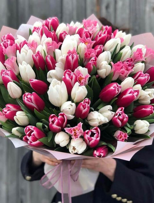 Цветы  тюльпаны по 160 тг