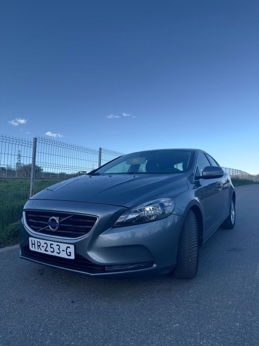 VOLVO v40 2.0L Diesel 2016