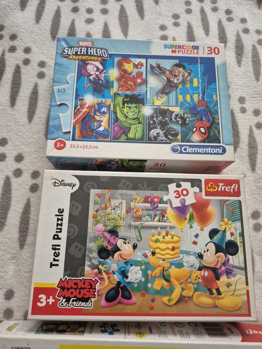 Vand puzzle-urile din imagine.