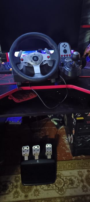Продам руль Logitech G25