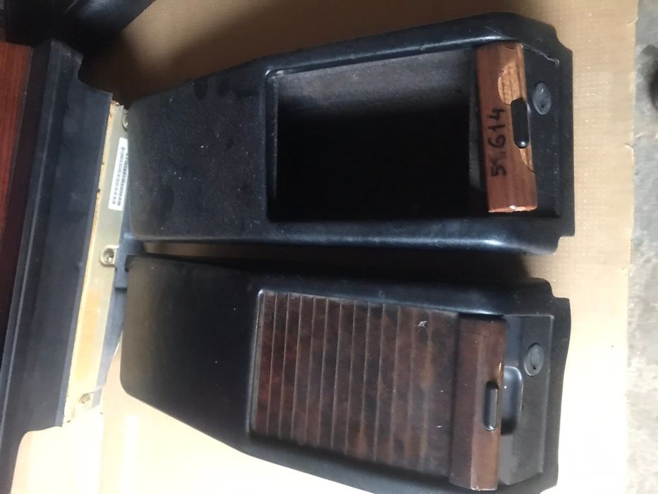 Продам хлебницу мерседес 124 оригинал