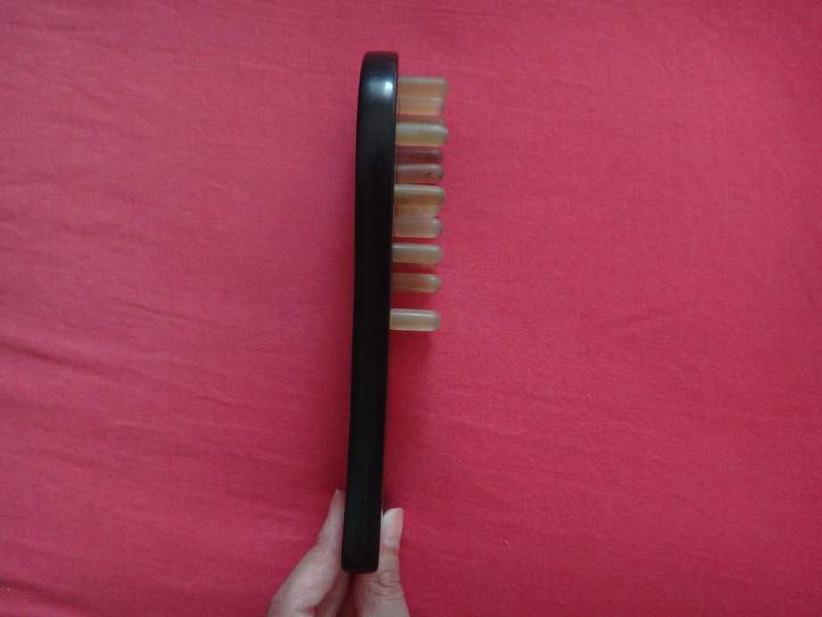 Нова интересна четка за коса и скалп,за разресване,масаж и акупунктура