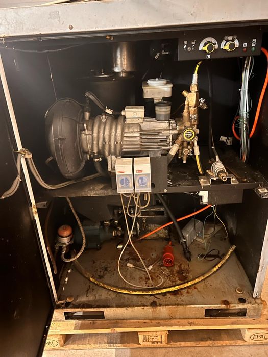 Spălătorie auto Self service