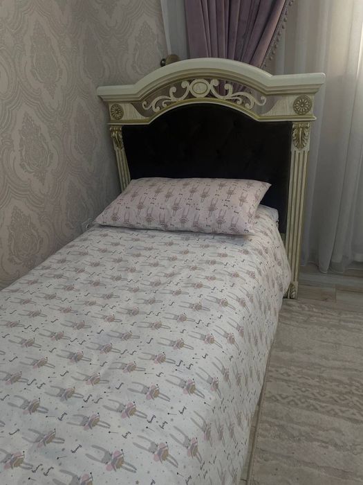 Краватим бор зор ало 2 та шкаф хам бир хил бор болаларим сигмаяпти