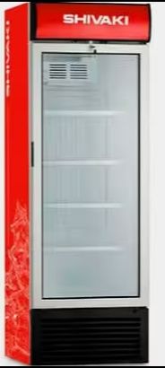 Vitrina holodilnik ozgina ishlangan