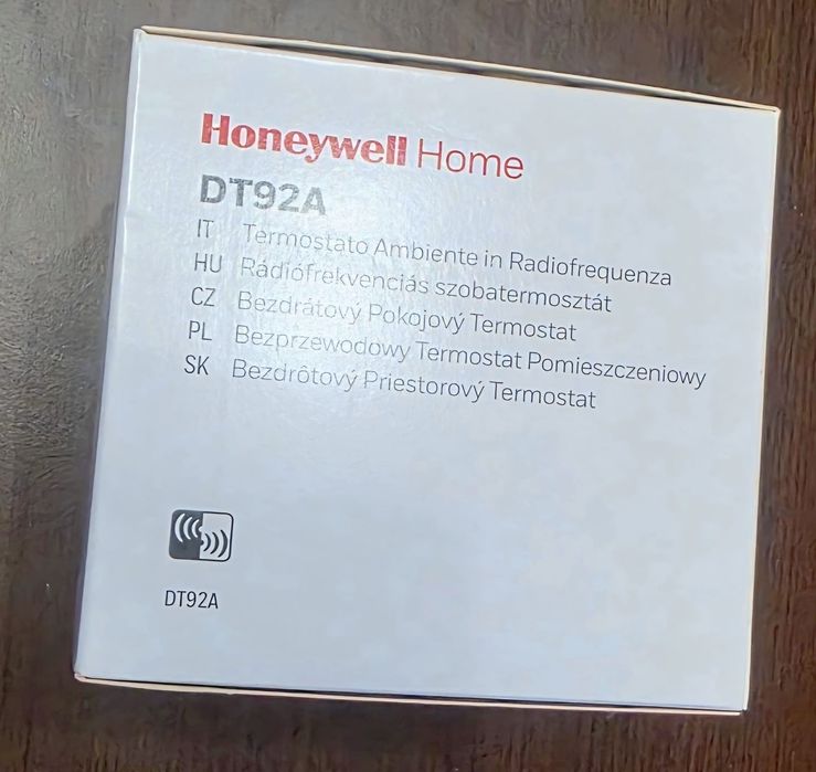 Termostat wireless Honeywell Home DT92A   NOU