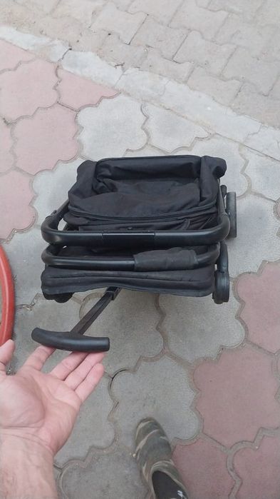 Продам детскую коляску.