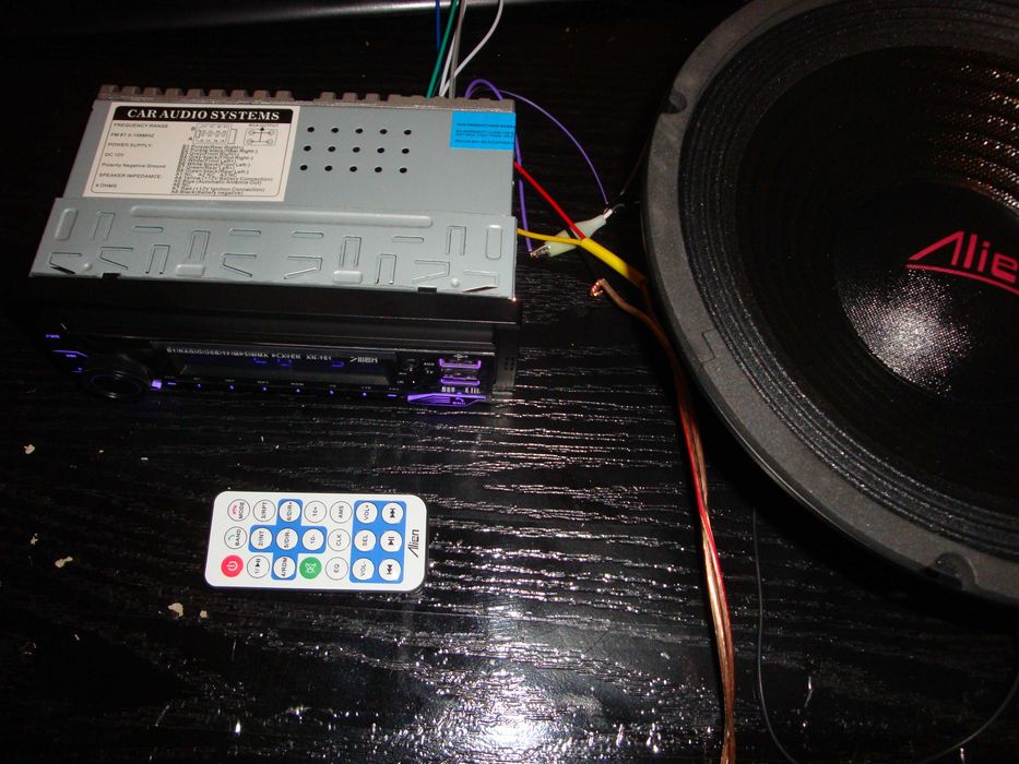 CD Player mp3 USB bluetooth SD Card AUX Radio FM AM telecomanda