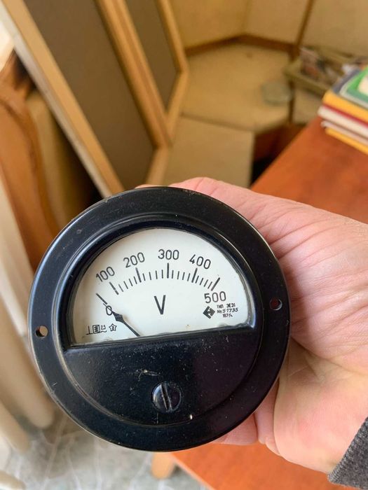 Измервателни уреди галванометър ампермер волтмер и др.