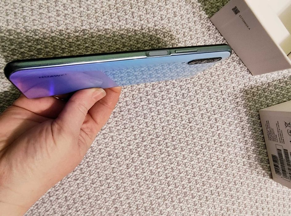 Телефон Huawei P Smart Pro 128GB - като нов, светло син