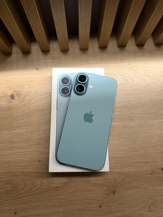 iPhone 16 | 128GB | Teal | Full Box | 90% Battery | Factura