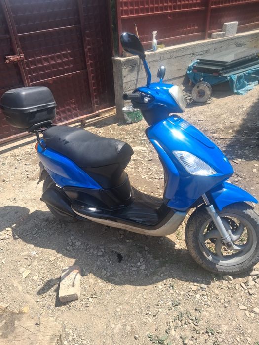 Scuter Piagio Pli