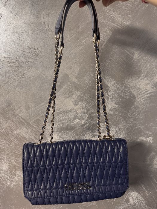 Оригинална чанта Guess