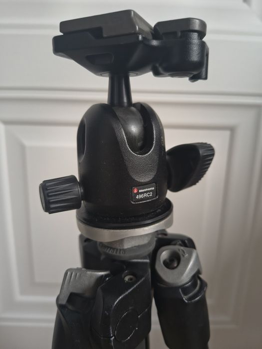 Trepied Manfrotto MK294A3 + Cap 496RC2 - ca nou