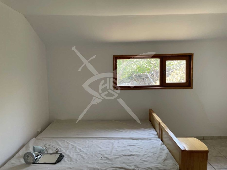 Къща с прекрасна гледка в село Изворище!