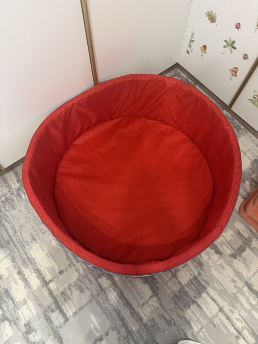Продам сухой бассейн