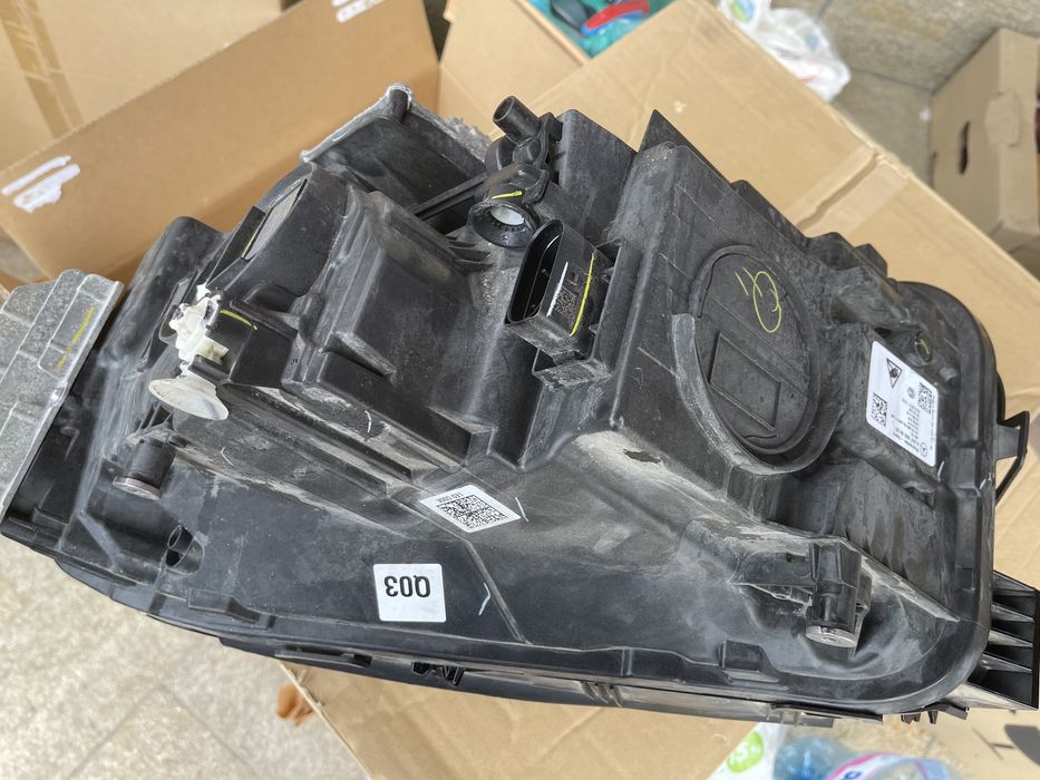 Фар Мерцеддс GLB 2021 ляв